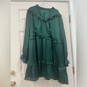 Beautiful dress! Only worn once for a wedding